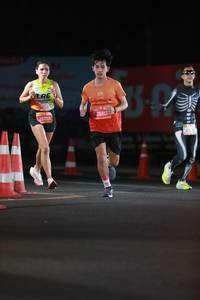 BIB: 25220, 26813, 421
                            <button type="button" onclick="openModal(21484961)" class="btn btn-primary btn-sm float-right btn-popup" data-toggle="modal" data-target=".modal-high-quality">
                        <i class="fas fa-shopping-cart"></i> Add to Cart
                    </button>
                                            <button type="button" onclick="isThisMe(21484961, true)" class="btn btn-success btn-sm float-right btn-popup btn-isme hidden" data-toggle="tooltip" data-placement="bottom" title="นี่คือรูปของคุณใช่ไหม คลิกที่นี่เพื่อเอาเข้าอัลบั้ม">
                        <i class="fas fa-plus"></i> Add to album
                    </button>
                    <button type="button" onclick="isThisMe(21484961, false)" class="btn btn-warning btn-sm float-right btn-popup btn-isnotme hidden">
                        <i class="fas fa-ban"></i> Remove from album
                    </button>
